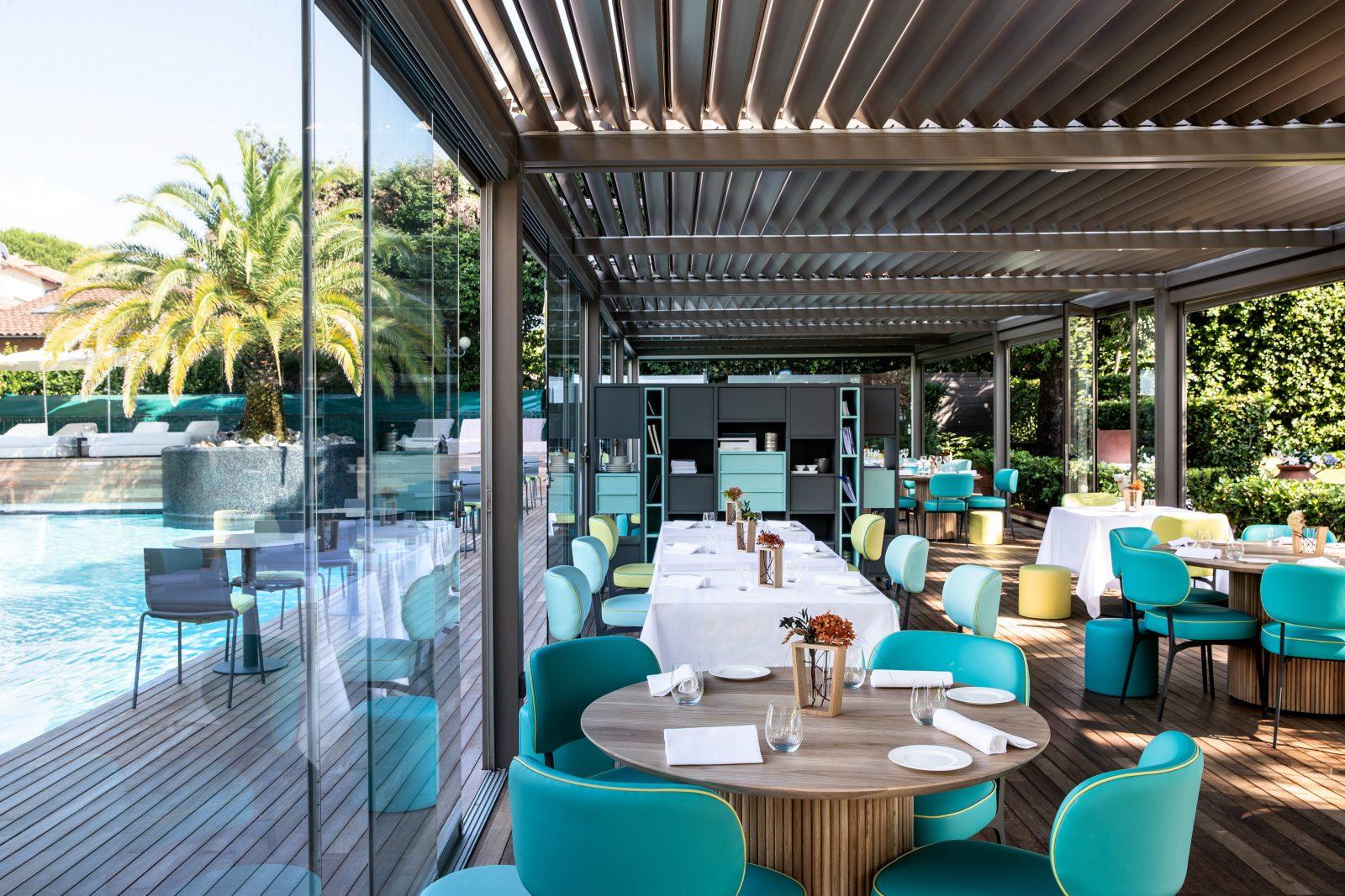 Immagine di sfondo della pagina Hotel Byron di Forte dei Marmi: al via la summer