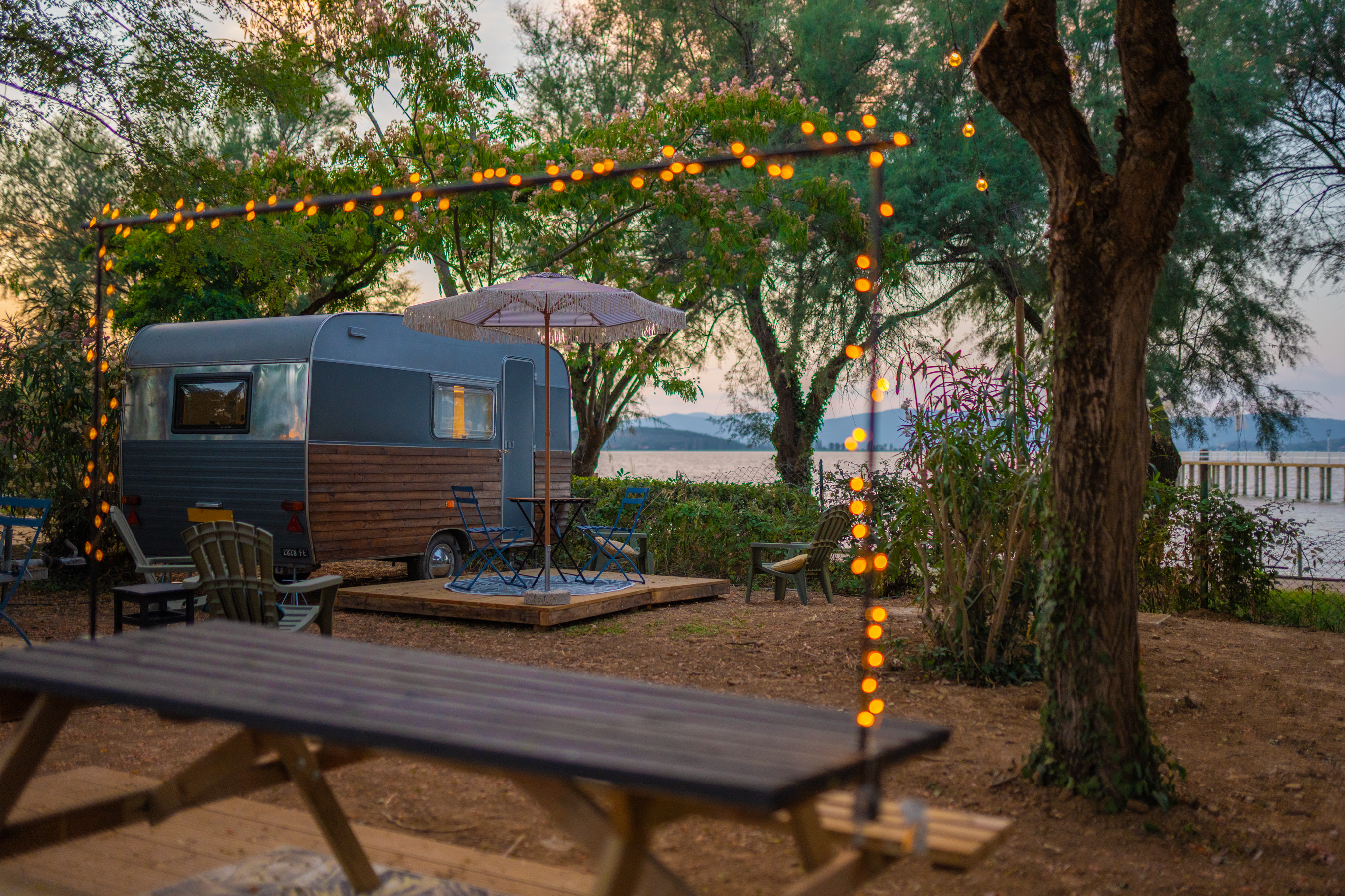 Immagine Glamping, il lusso della semplicità: natura, comfort e design per una vacanza all’aria aperta