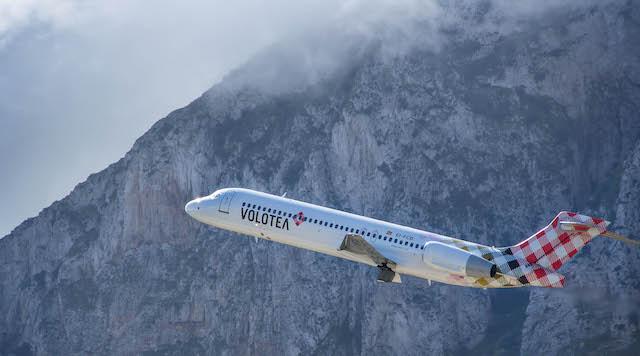 Immagine di sfondo della pagina Volotea, due nuove rotte da Cagliari per la Francia