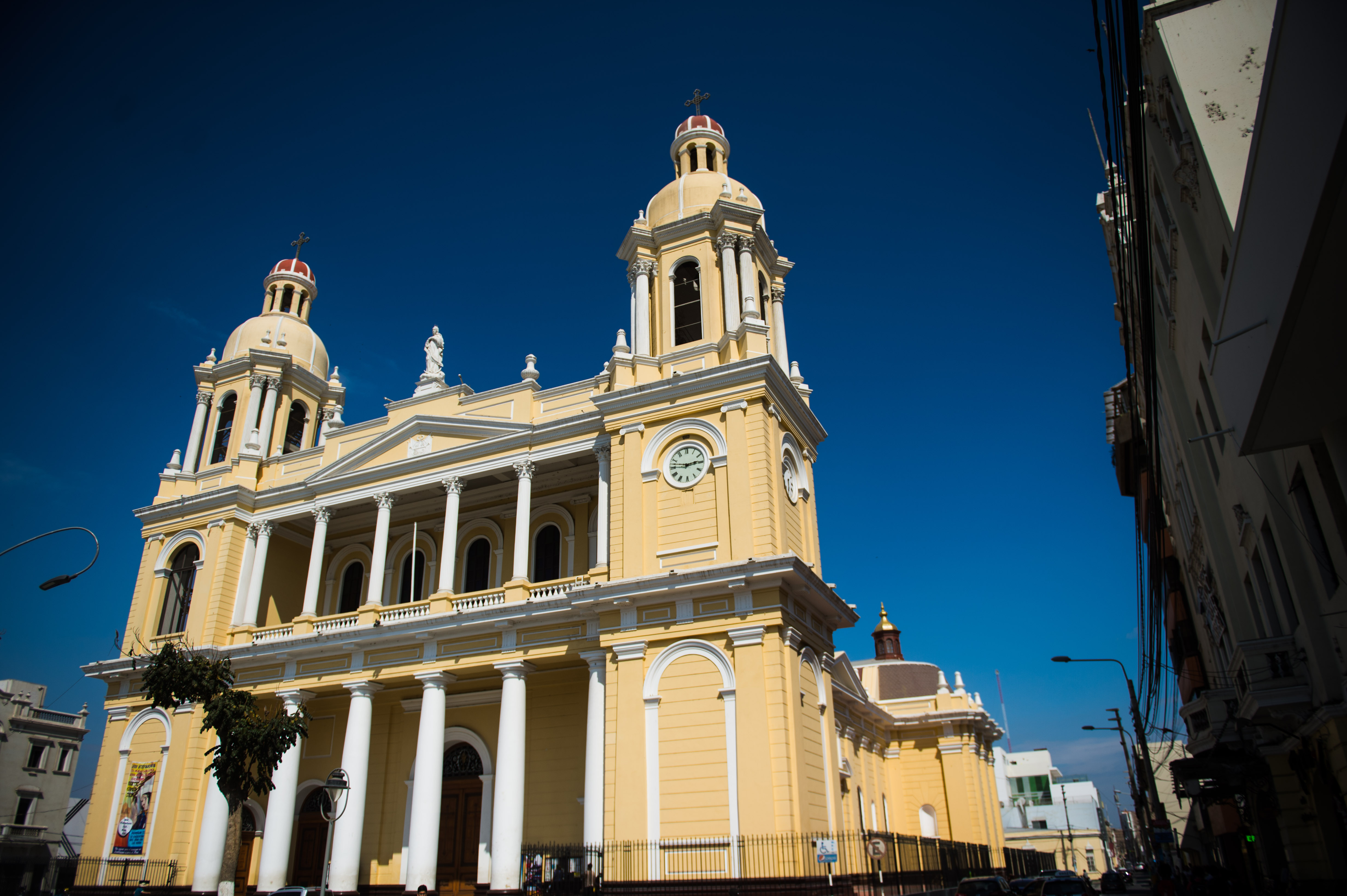 Immagine di sfondo della pagina Chiclayo, crocevia di fede e meraviglie antiche. In Perù alla scoperta del luogo simbolo di Leone XIV