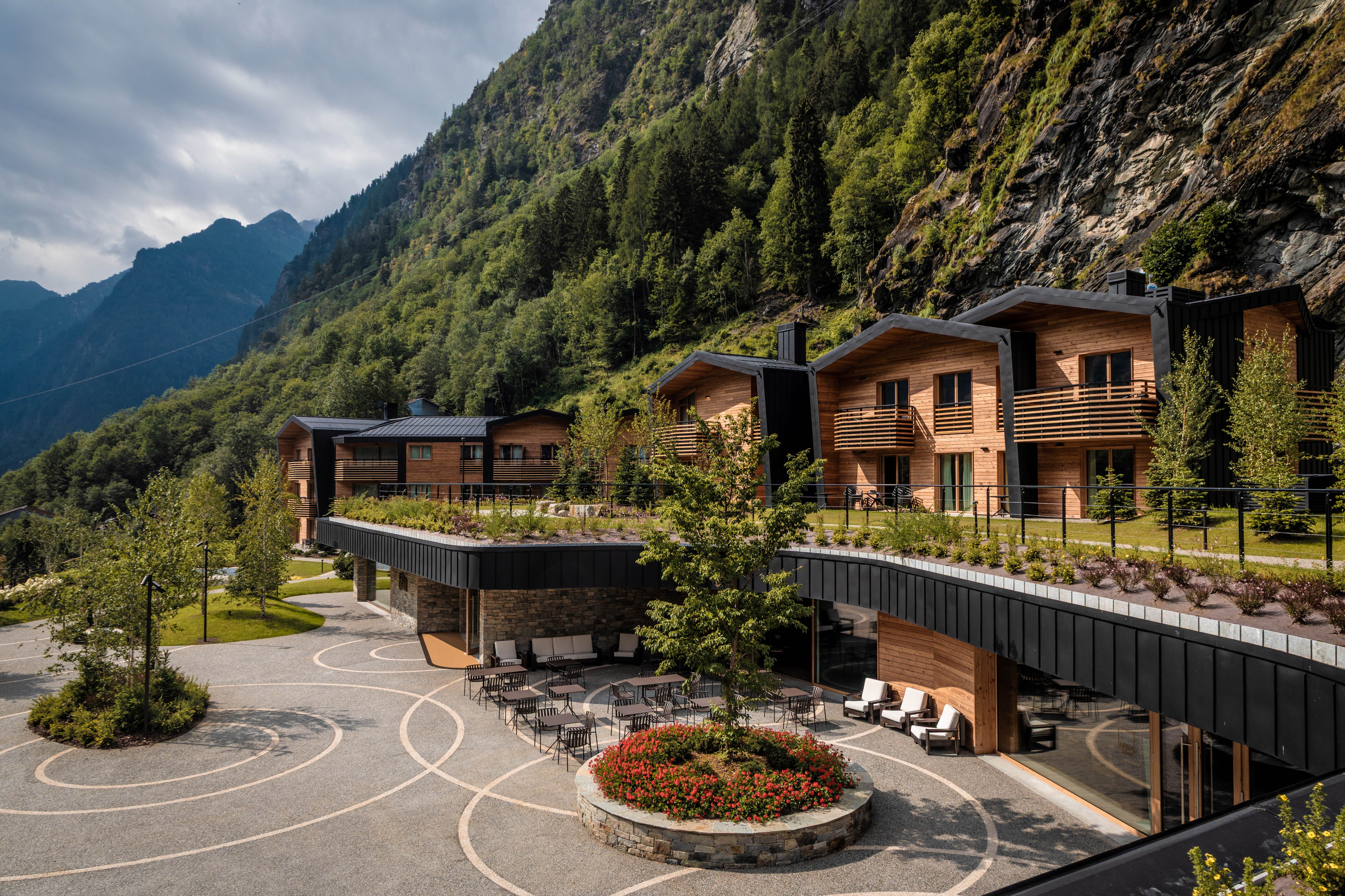 Immagine Cascata d’Otro inaugura ad Alagna Valsesia: LVG Group e MAIO Group avviano un nuovo modello di ospitalità alpina premium