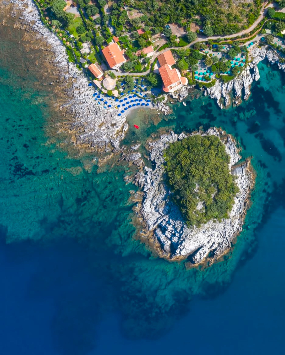 Immagine di sfondo della pagina Turismo in ripresa a Maratea: performance positive nei primi test di primavera