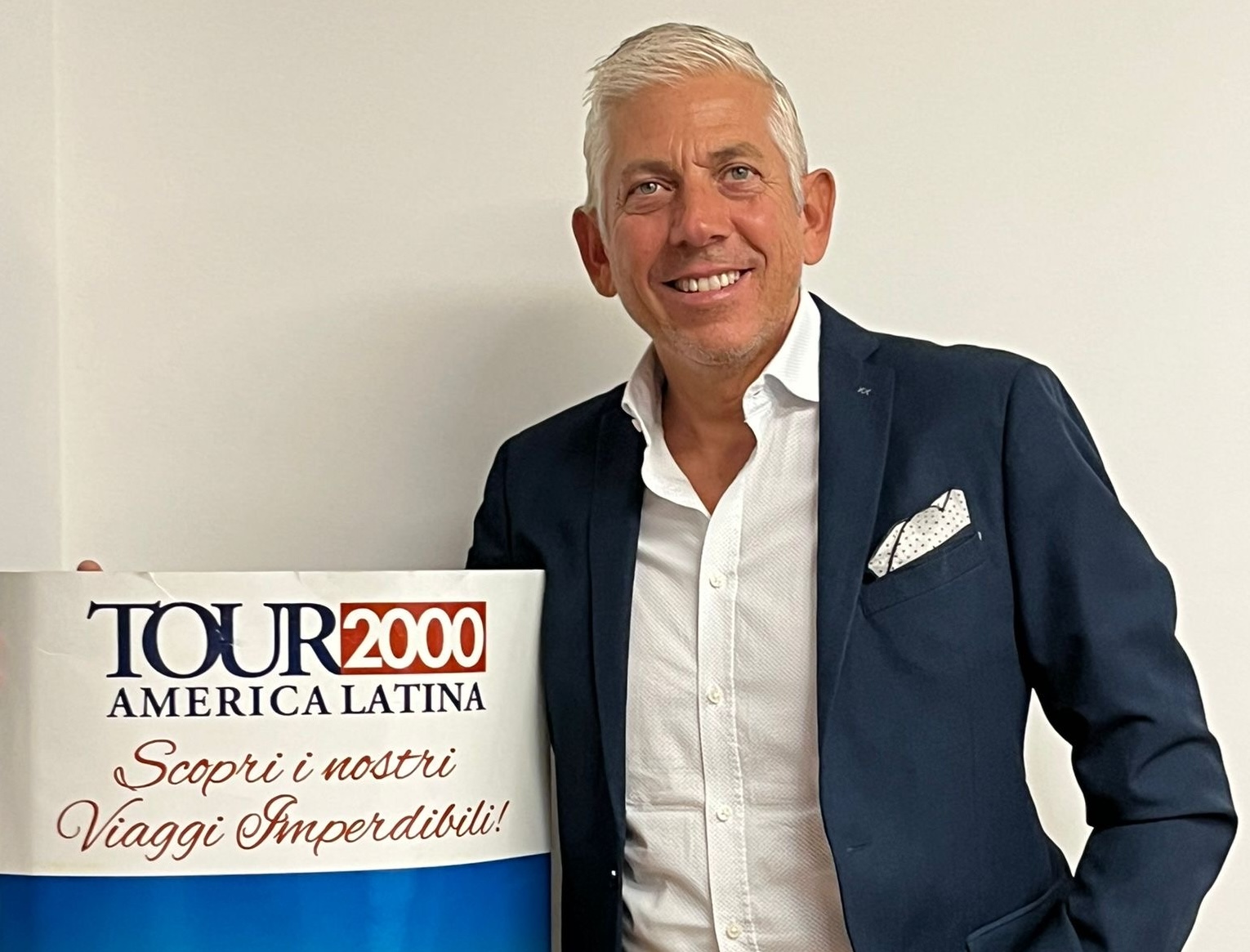 Immagine di sfondo della pagina Tour2000AmericaLatina rafforza la rete commerciale: Alessio Perazzoli nuovo Sales Manager
