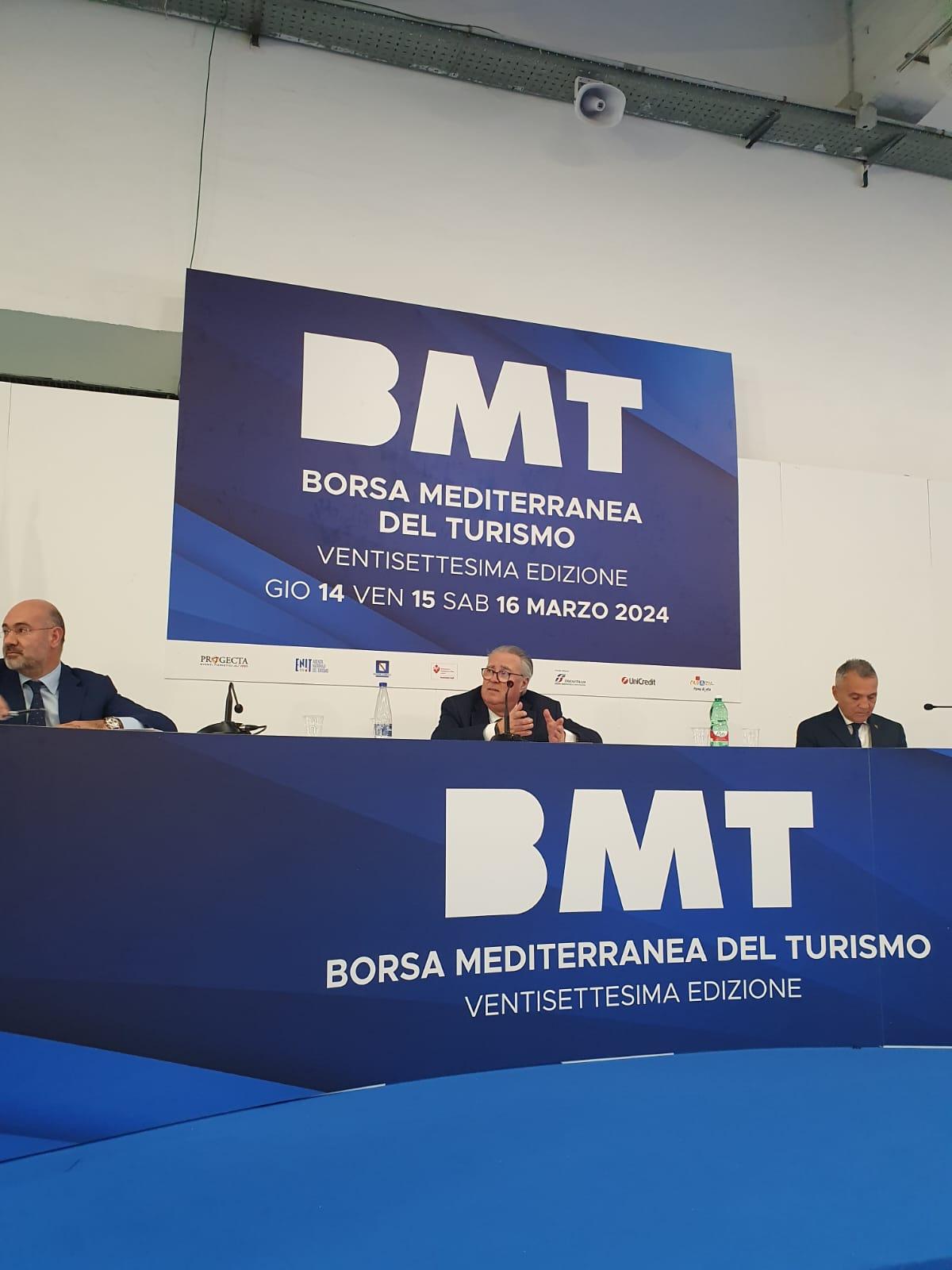 Immagine di sfondo della pagina Fiavet Campania: un QR Code contro l'abusivismo