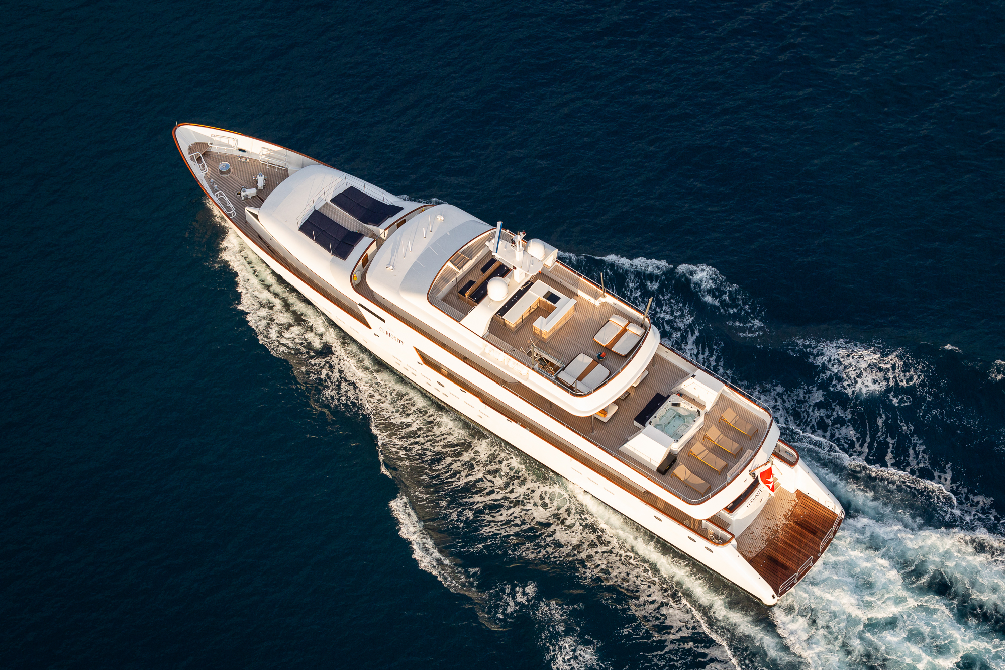 Immagine di sfondo della pagina Debutta Superyacht Cruise: il boutique hotel galleggiante firmato House Of Nine