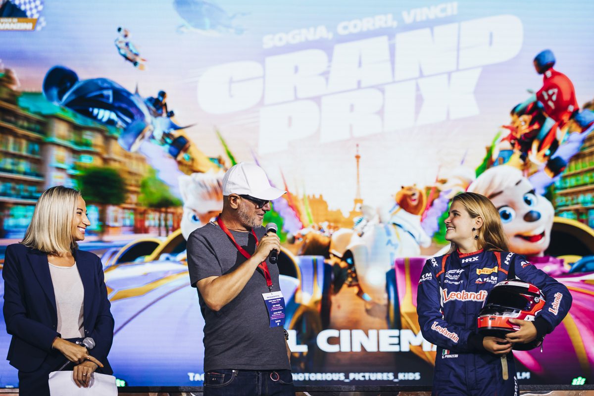 Immagine di sfondo della pagina Dal kart a Leolandia alla Formula 4: il sogno di Ginevra Panzeri corre con “Grand Prix”