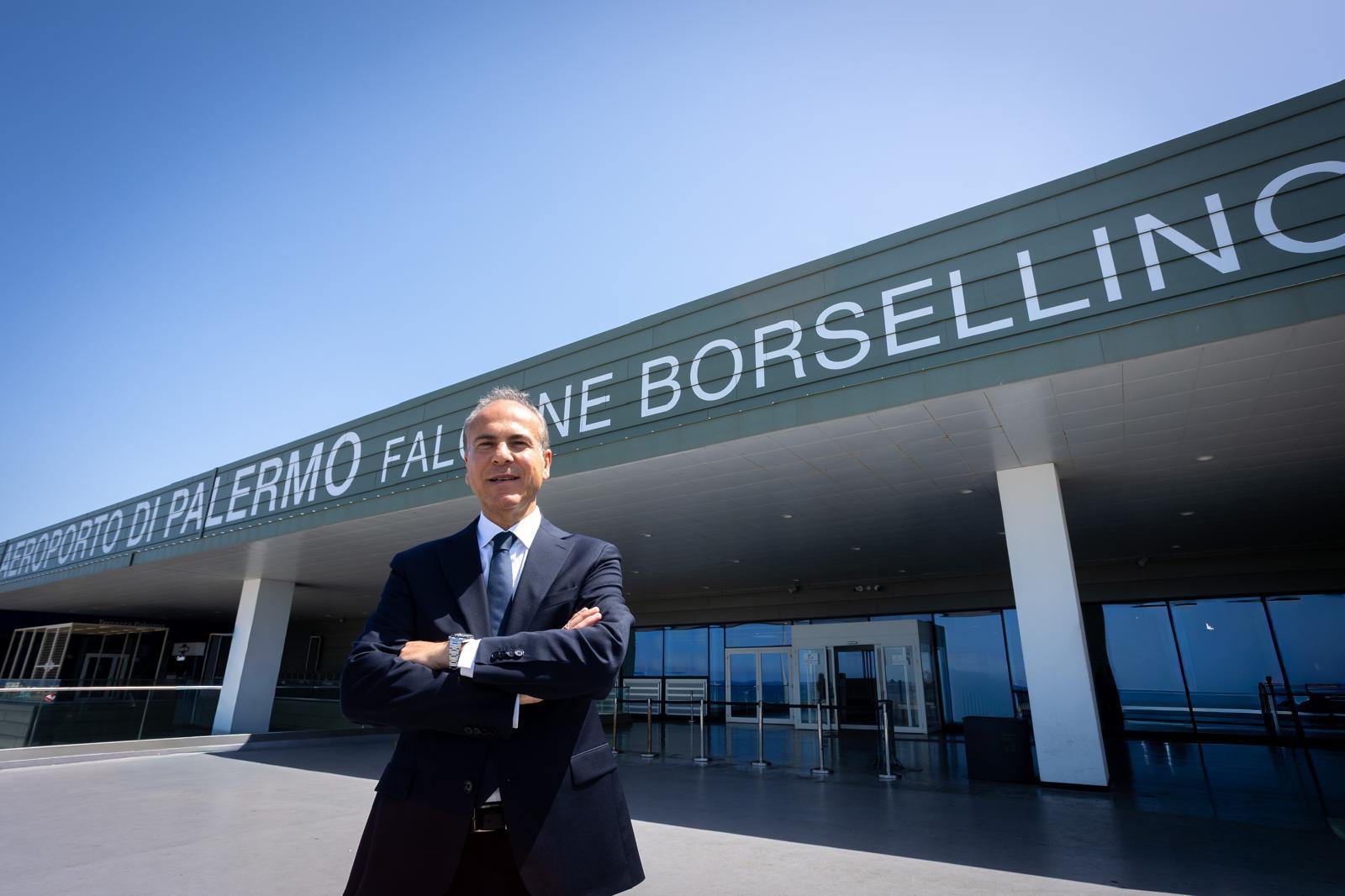 Immagine Emergenza Etna, l’aeroporto di Palermo gestisce 710 voli aggiuntivi e oltre 112mila passeggeri