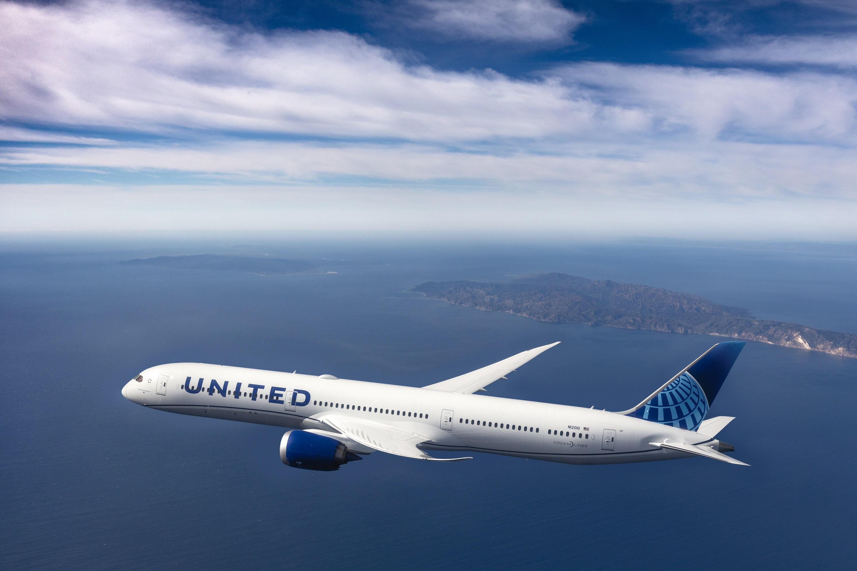 Immagine di sfondo della pagina United Airlines, ripartono i voli tra Italia e Usa