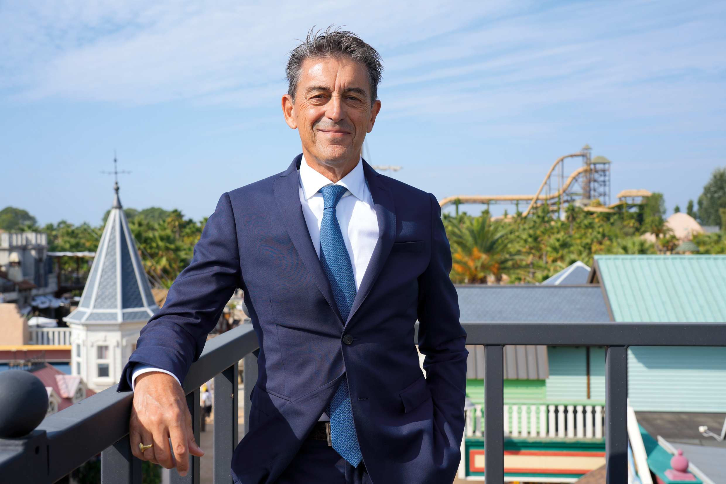 Immagine di sfondo della pagina Parchi divertimento italiani: investimenti per 500 milioni di euro nel triennio 25/27