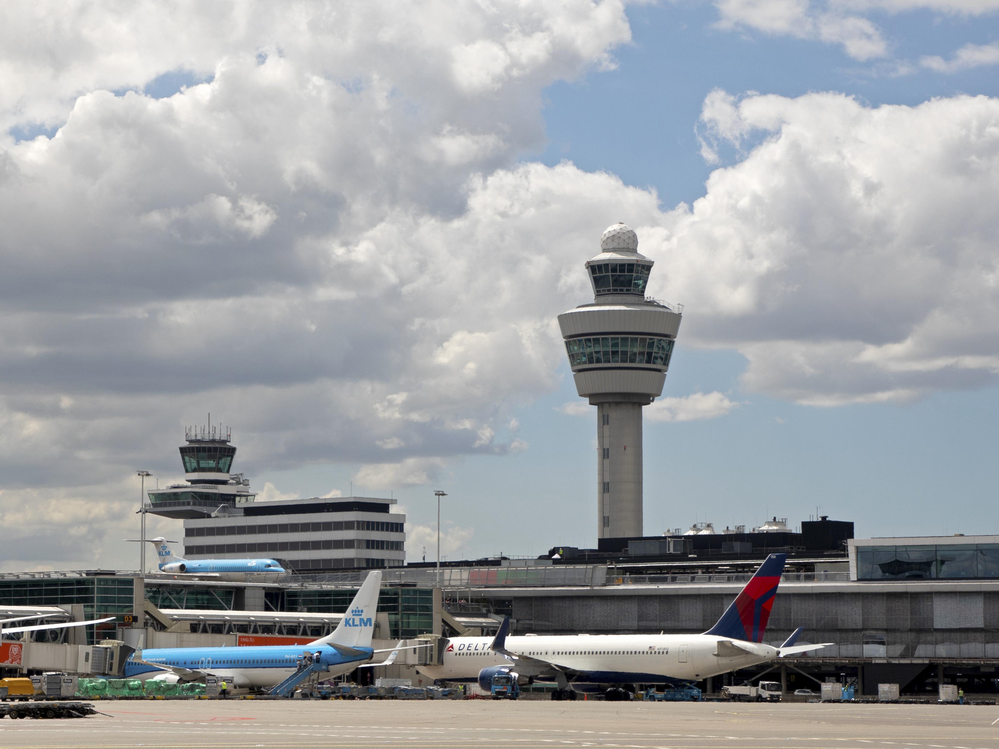 Immagine di sfondo della pagina KLM e Delta, voli Covid tested Amsterdam e Atlanta