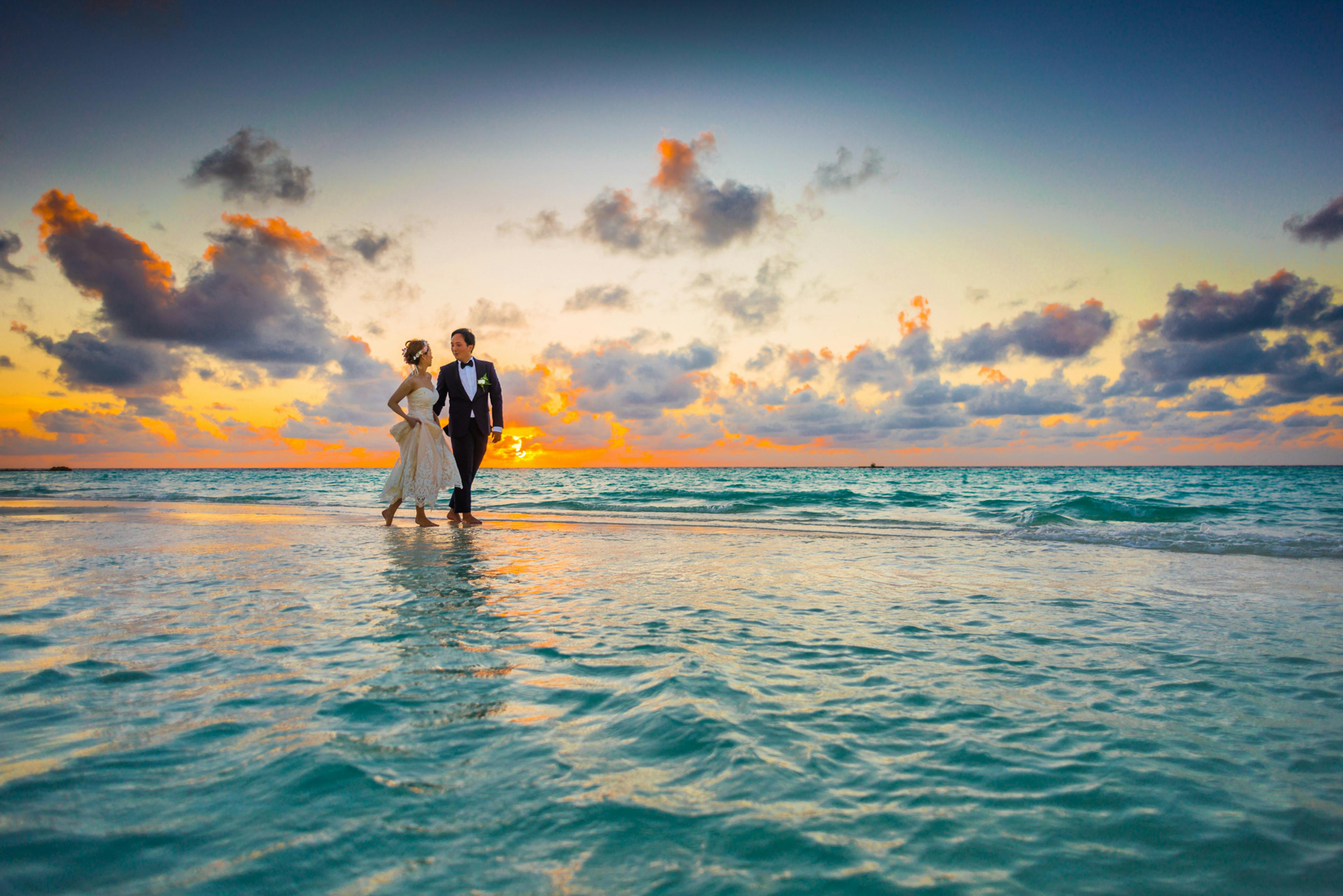 Immagine di sfondo della pagina Viaggi di nozze: identikit degli honeymooners secondo l'Osservatorio Wedding di CartOrange