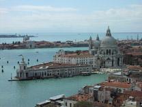 Immagine di sfondo della pagina Conto rovescia 'via' porto off-shore Venezia