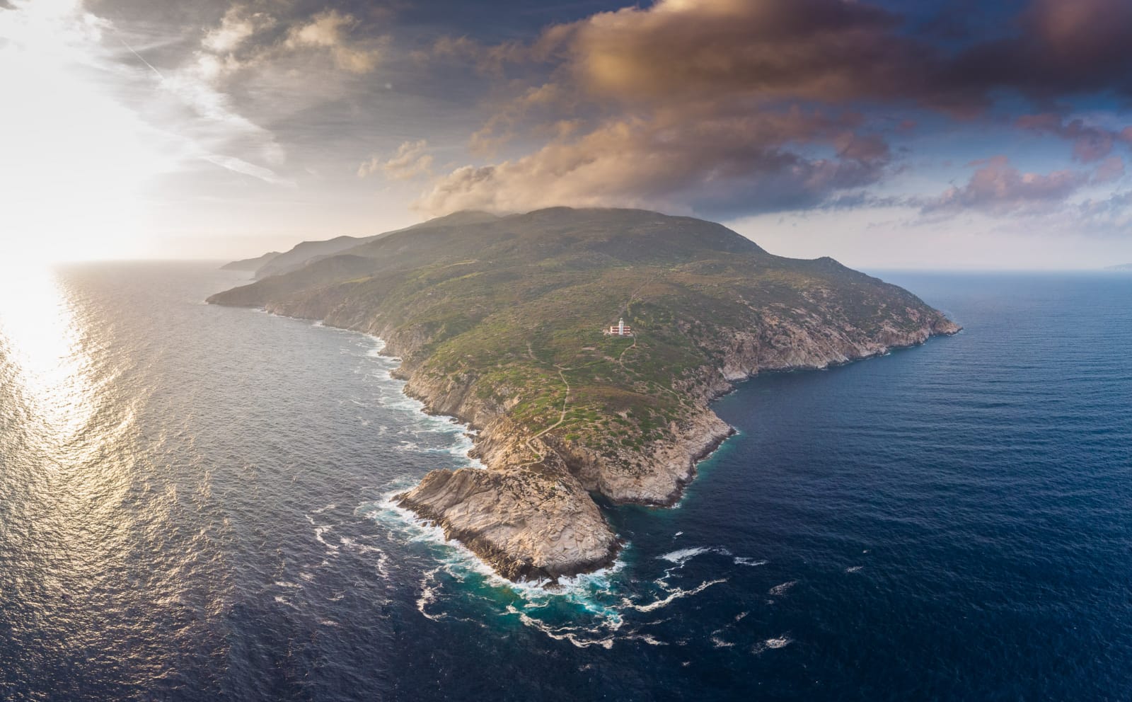 Immagine Faro Capel Rosso: il 10 aprile al via la nuova stagione