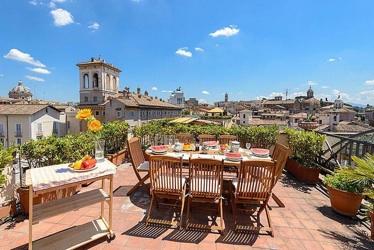 Immagine di sfondo della pagina HomeAway guarda a Roma e presenta “Home Suite Home” 