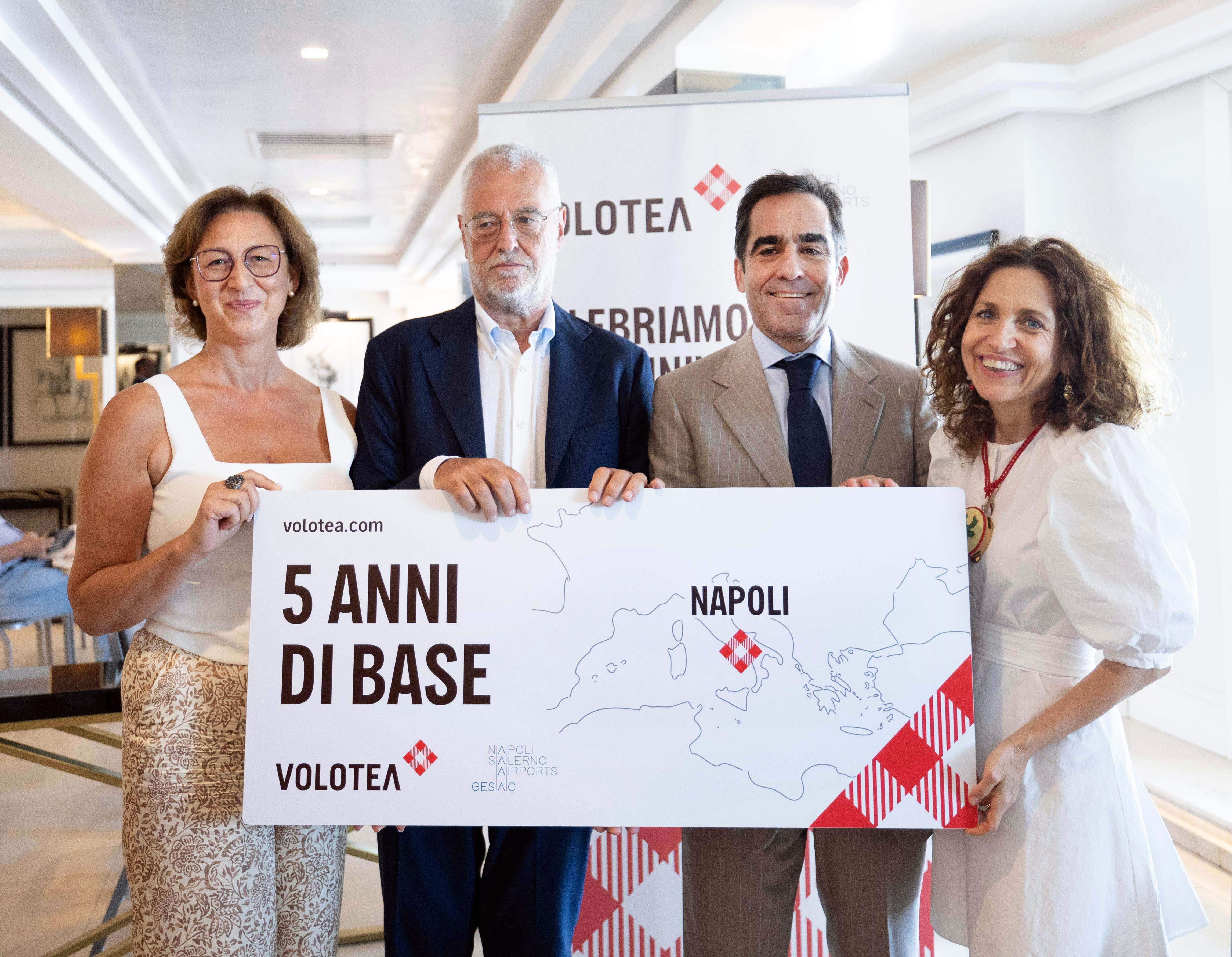 Immagine di sfondo della pagina Volotea, cinque anni a Napoli: una scommessa vinta tra crescita, rotte e visione