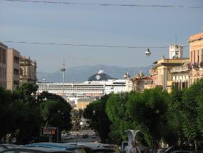 Immagine di sfondo della pagina MSC Crociere per la prima volta a Cagliari