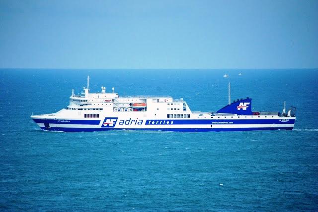 Immagine di sfondo della pagina Adria Ferries punta sull'Albania