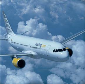 Immagine di sfondo della pagina Vueling, da giugno nuovo collegamento Roma Fiumicino-Lamezia