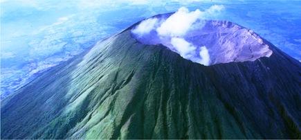 Immagine di sfondo della pagina Centroamerica: a El Salvador tra vulcani, spiagge, siti archeologici e città coloniali