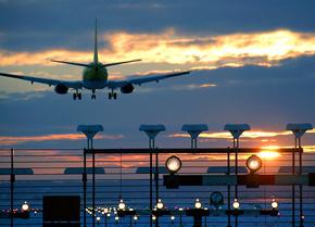 Immagine di sfondo della pagina Assaeroporti, aeroporti italiani in volata. I dati 2016