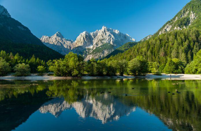 Immagine di sfondo della pagina Gruppo Hit: voli dalla Sicilia per la Slovenia