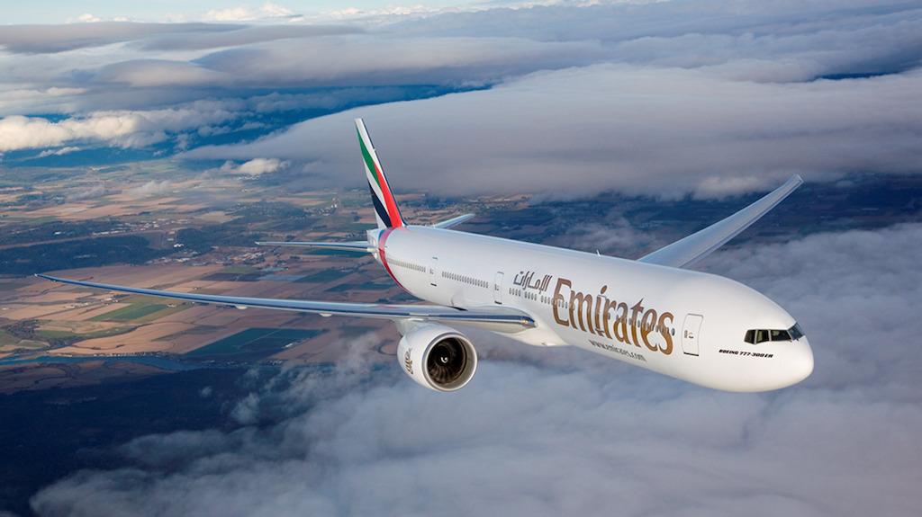 Immagine di sfondo della pagina Emirates cerca piloti in Italia