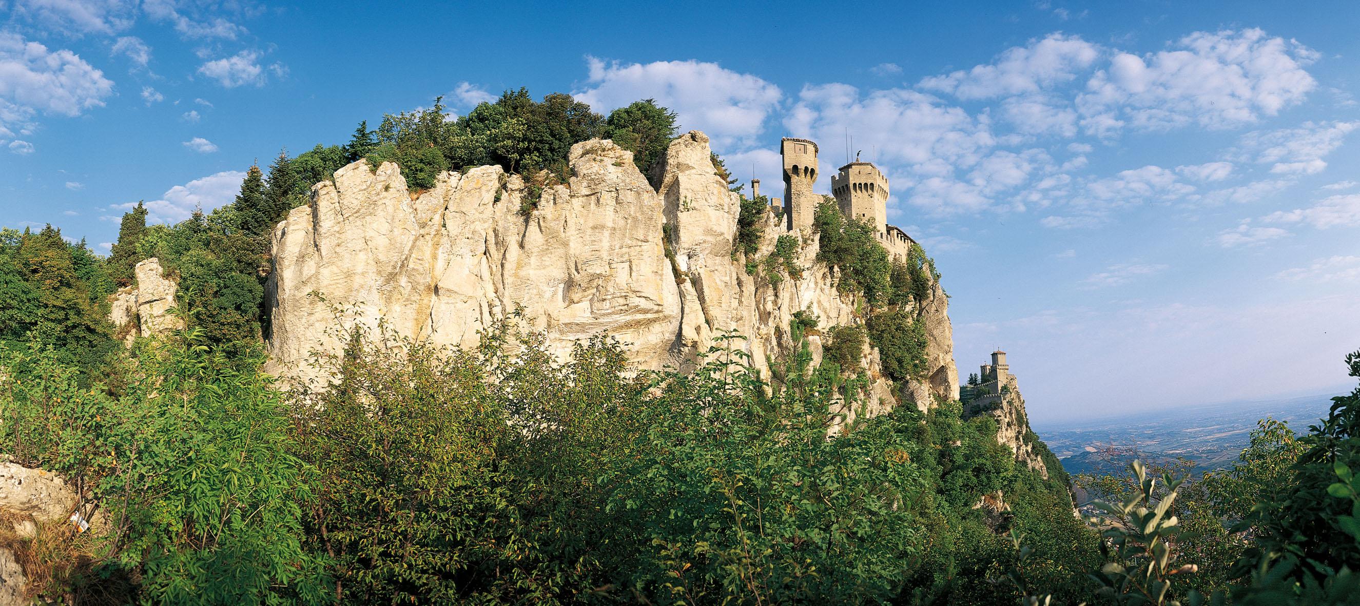 Immagine di sfondo della pagina A San Marino la Cycling Experience.