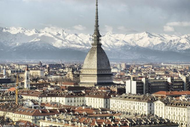 Immagine di sfondo della pagina Blu Express, nuovo volo Torino Reggio Calabria 