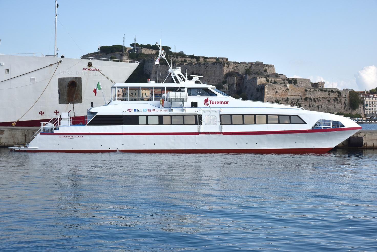 Immagine di sfondo della pagina Toremar main sponsor del 'Bolgheri Festival 2017'