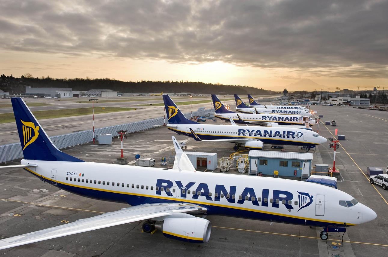 Immagine di sfondo della pagina Federconsumatori su Ryanair 