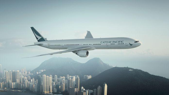 Immagine di sfondo della pagina Cathay Pacific cala il tris in Europa