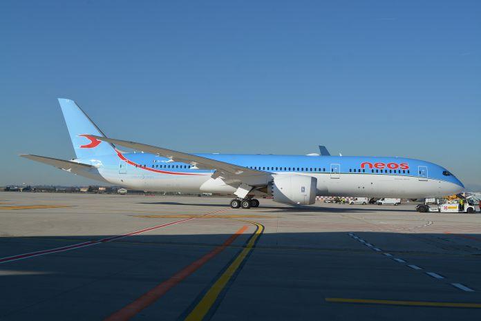 Immagine di sfondo della pagina Neos vola alto con il nuovo B787-9 Dreamliner