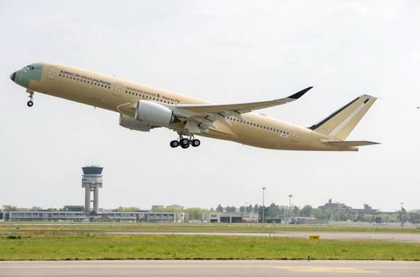 Immagine di sfondo della pagina Primo volo per l'A350 XWB Ultra Long Range