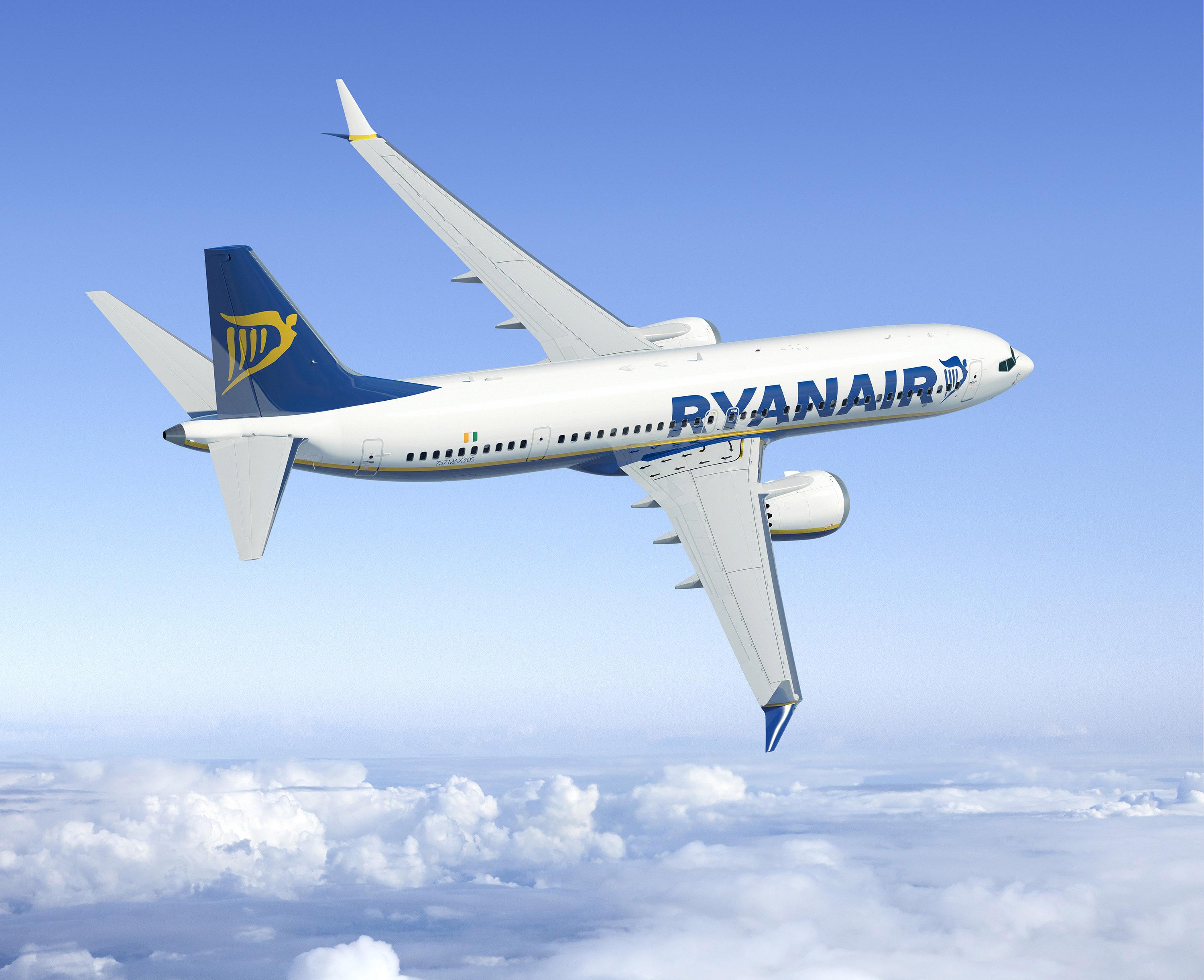 Immagine di sfondo della pagina Ryanair, bene i voli da Crotone