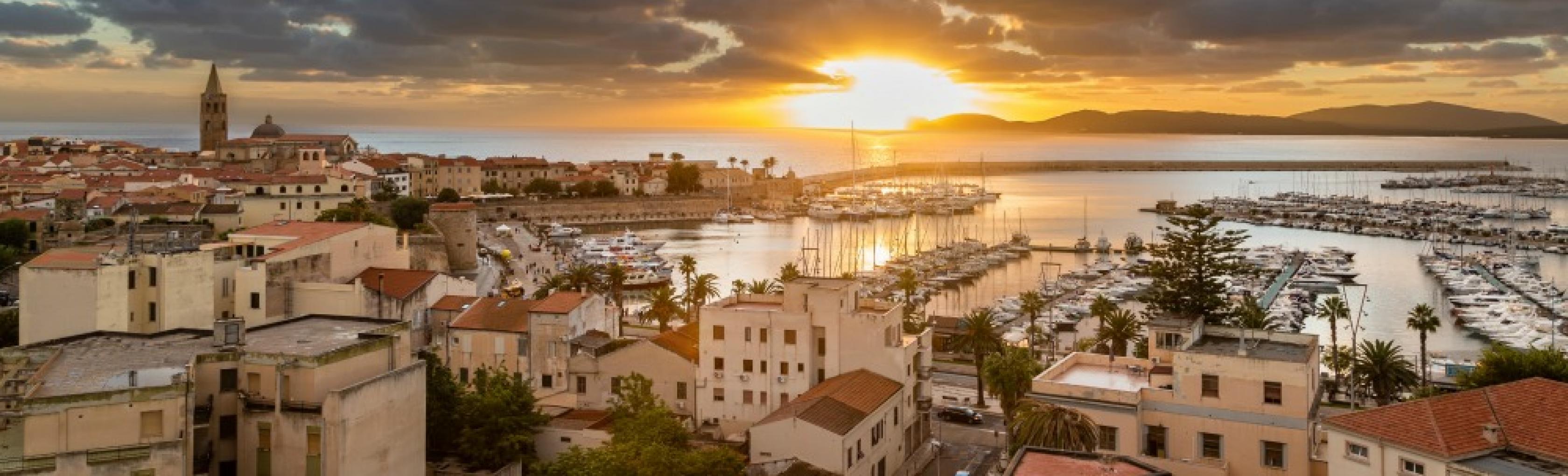 Immagine di sfondo della pagina Alghero, eventi per turismo tutto l'anno