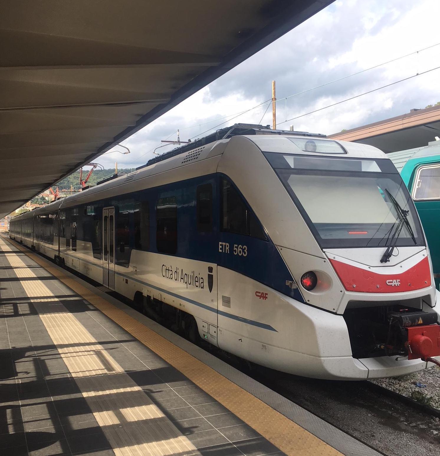 Immagine di sfondo della pagina Al via nuovi collegamenti ferroviari per Lubiana
