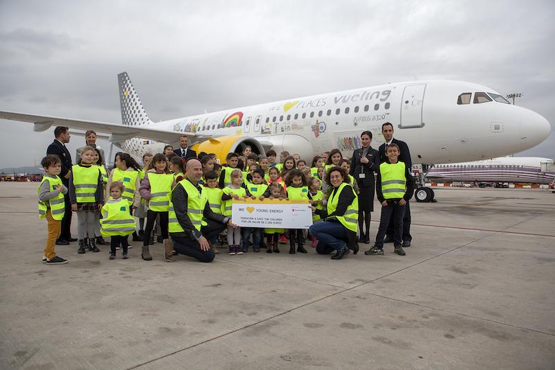 Immagine di sfondo della pagina Un Airbus A320neo speciale per Vueling