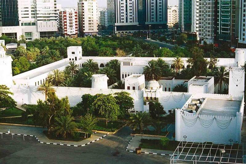 Immagine di sfondo della pagina Abu Dhabi, apre l'Al Hosn