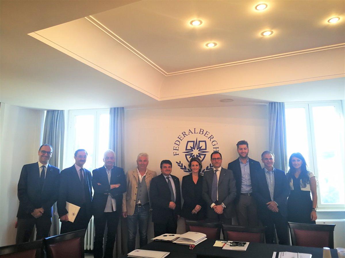 Immagine di sfondo della pagina Federalberghi Lazio contro chiusura Grand Hotel della Fonte Fiuggi