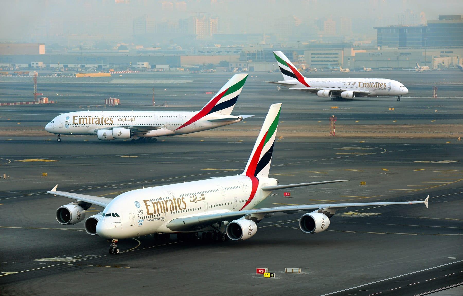Immagine di sfondo della pagina Emirates, menu pasquali a bordo e nelle lounge