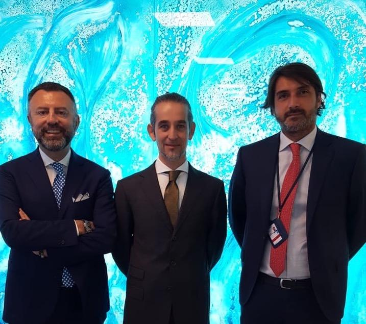 Immagine di sfondo della pagina Air Europa vola sulla rotta Alghero-Madrid