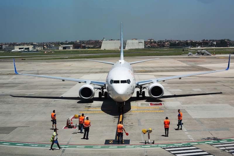 Immagine di sfondo della pagina flydubai sbarca a Napoli