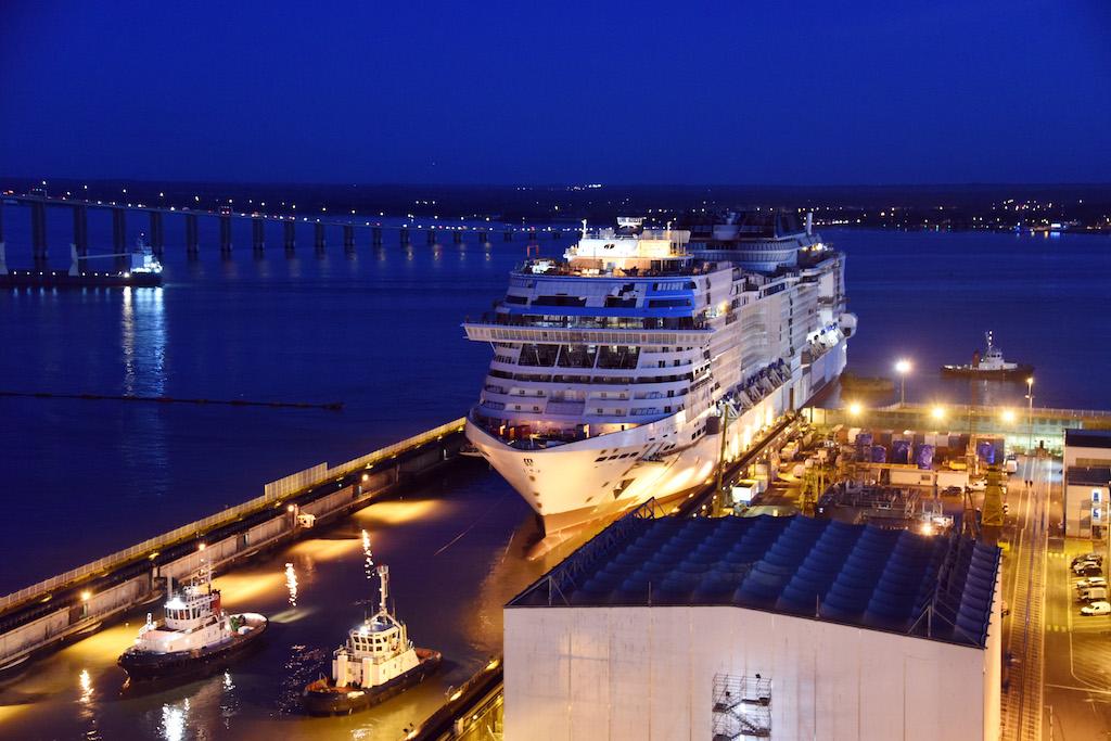 Immagine di sfondo della pagina Il varo tecnico di MSC Virtuosa