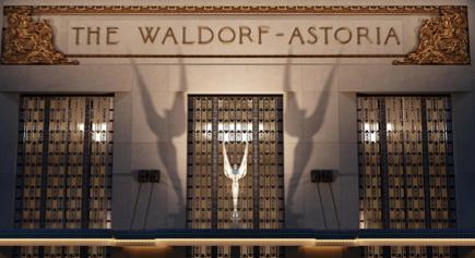 Immagine di sfondo della pagina Nuova vita al Waldorf Astoria di New York