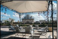 Immagine di sfondo della pagina Ho Hotel Collection accelera su Lecce e Bari