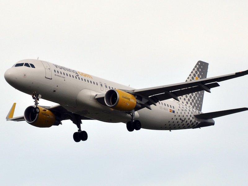 Immagine di sfondo della pagina Vueling, cresce l'offerta per l'estate 2020