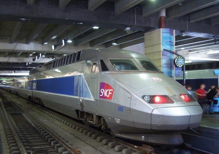 Immagine di sfondo della pagina TGV, servizio rimodulato fino al 3 aprile 