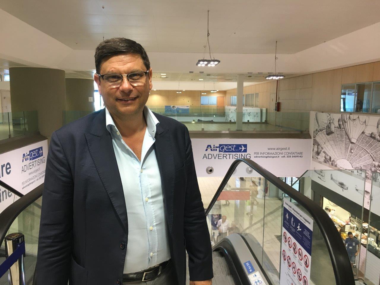 Immagine di sfondo della pagina Airgest: "Bene slittamento bando su rotte onerate"