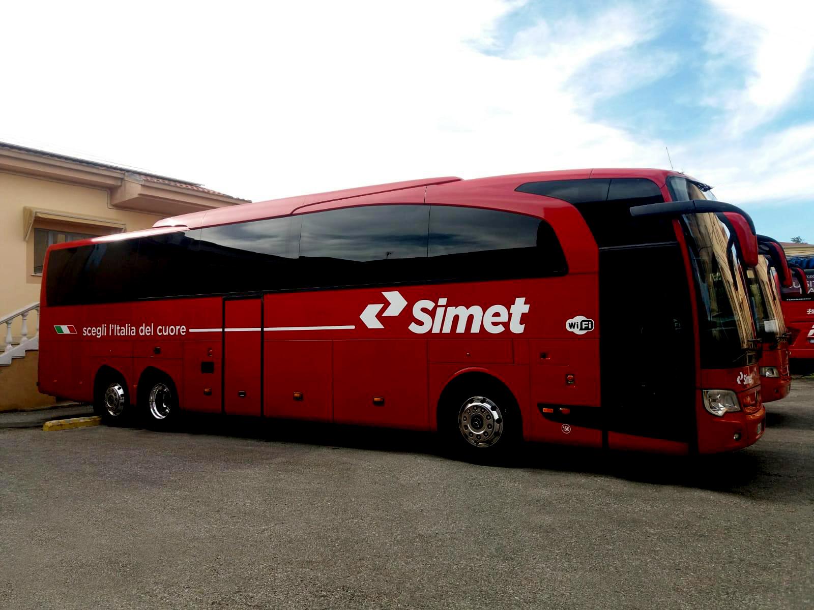 Immagine di sfondo della pagina Simet Bus torna in pista dal 4 giugno