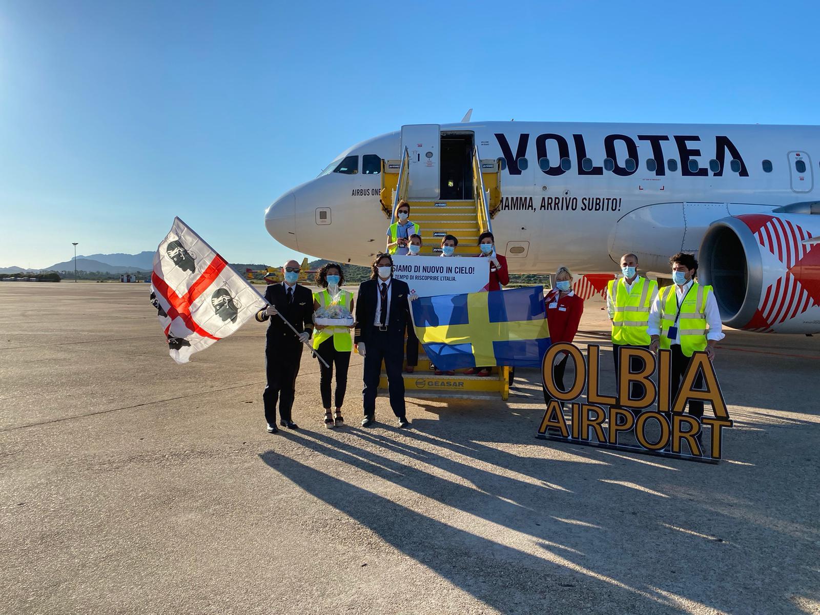 Immagine di sfondo della pagina Ripartono i voli da Olbia